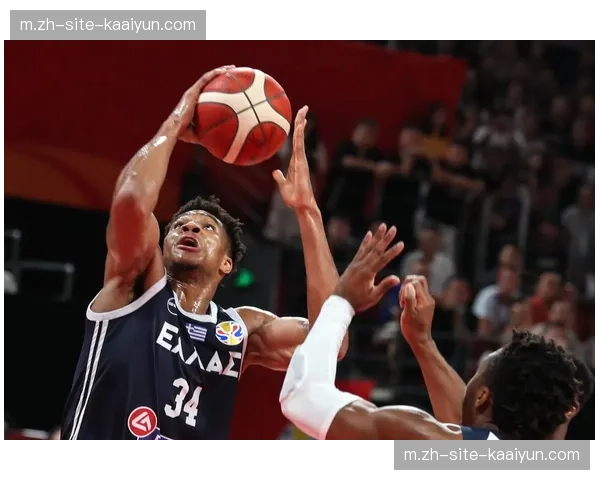 黑山男篮两分险胜希腊 防守大战展现欧洲篮球战术博弈